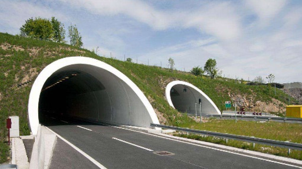隧道、橋梁